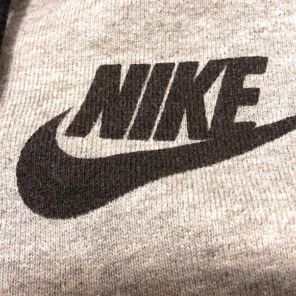 NIKE heathered High-Neck Zip-Front Hoodie ⭐️⭐️⭐️⭐️ - Picture 3 of 11